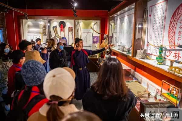 邓伦家房子真的塌了