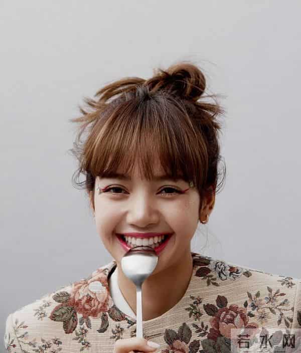 lisa是泰国和哪的混血