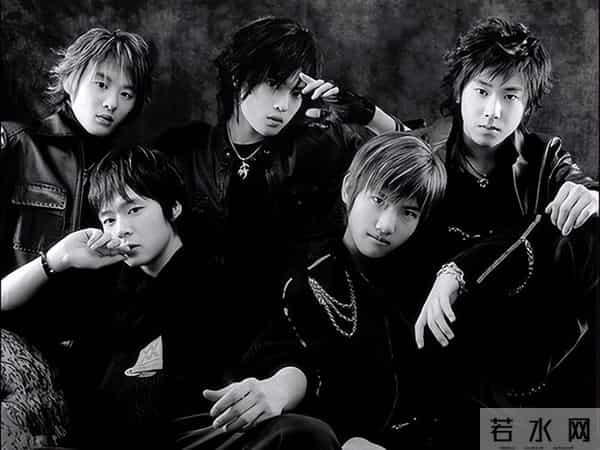 东方神起解散了吗