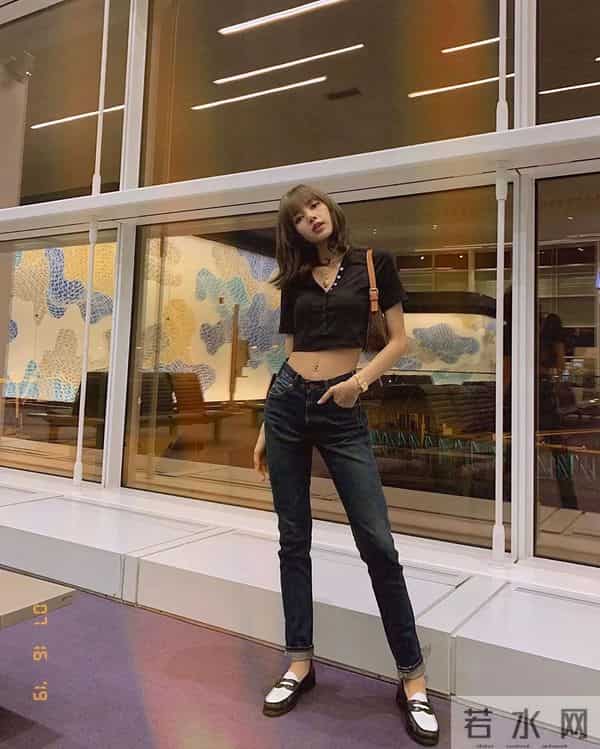 lisa是泰国和哪的混血