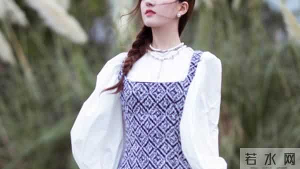 赵露思汪苏泷比心对不上