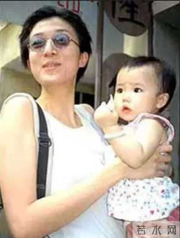 吴卓林承认出柜