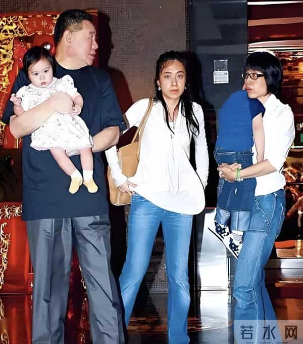 刘銮雄玩李嘉欣肉丸