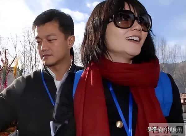 许晴和李亚鹏霸气宣布恋情