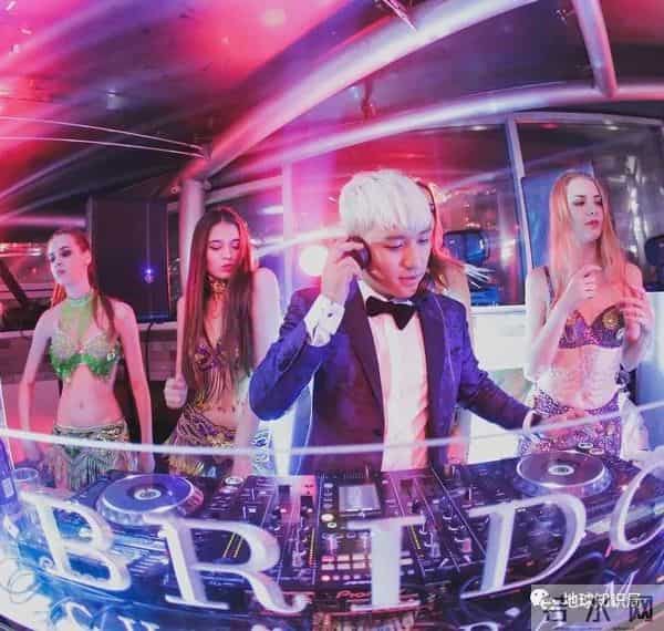 少女时代允儿骂韩庚