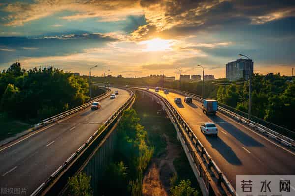 董卿是谁的小三