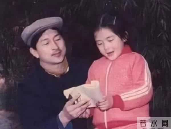 谢娜掐多多脖子