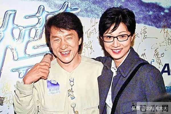 吴卓林承认出柜