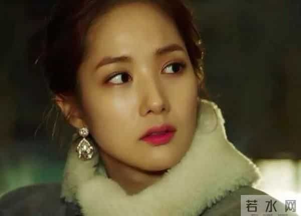 朴敏英整容前照片