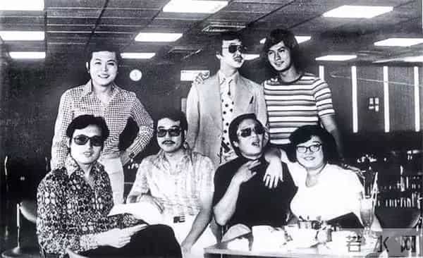 官晶华个人资料