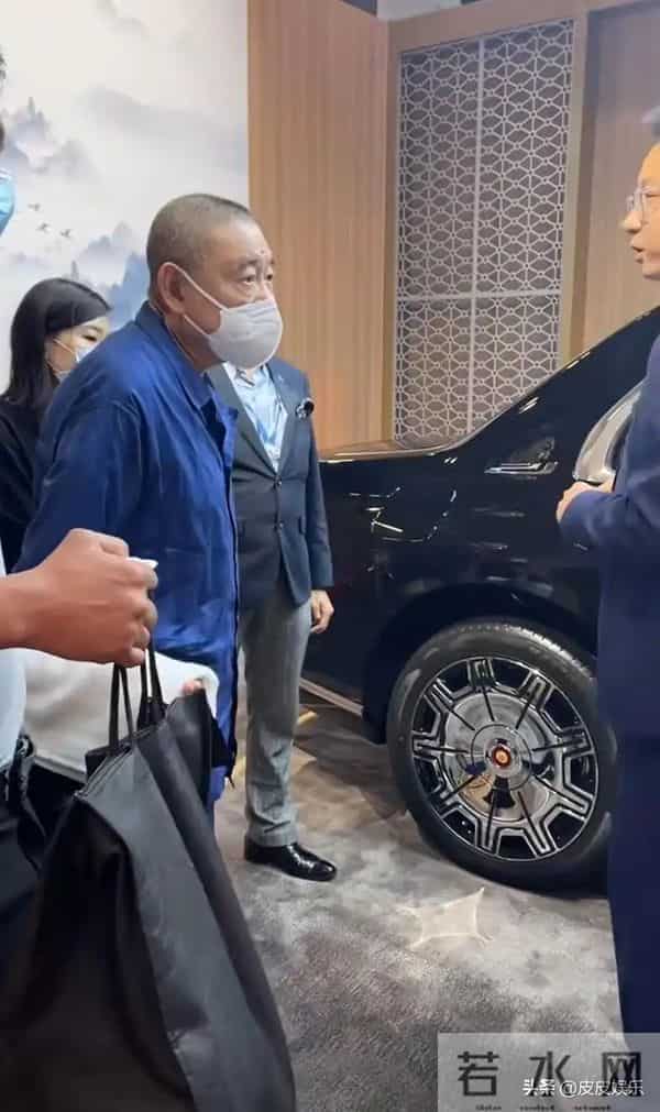 刘銮雄玩李嘉欣肉丸照片