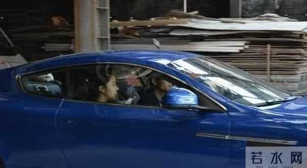 小沈阳豪华轿车