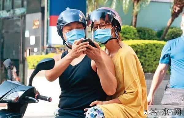 汪东城发文恭喜曾沛慈结婚