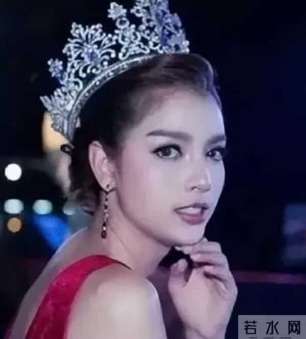 泰国最美人妖rose