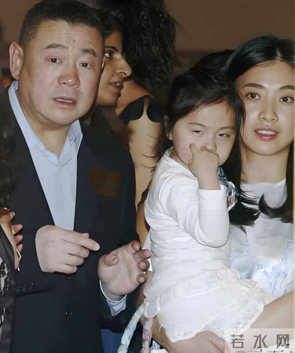 刘銮雄玩李嘉欣肉丸