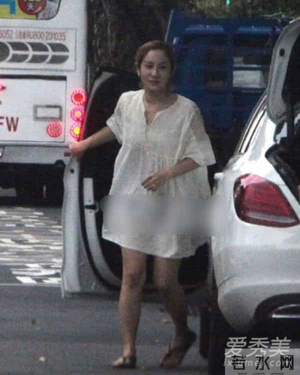 毕书尽承认恋情