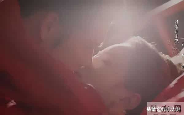 我要变成硬柿子吻戏