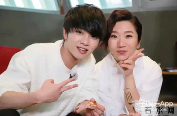 exo鹿晗世勋接吻