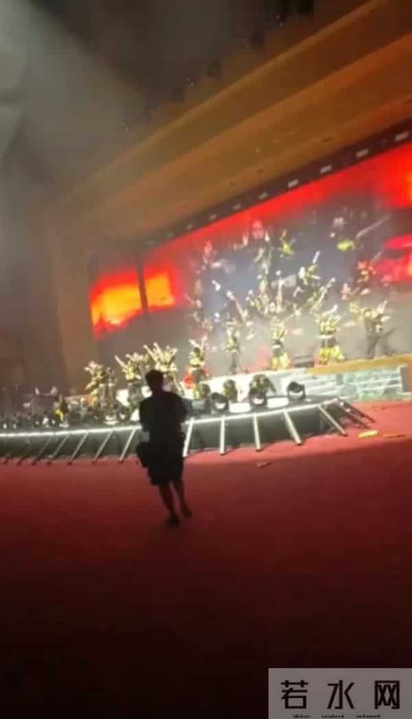 毕福剑是朱军害的