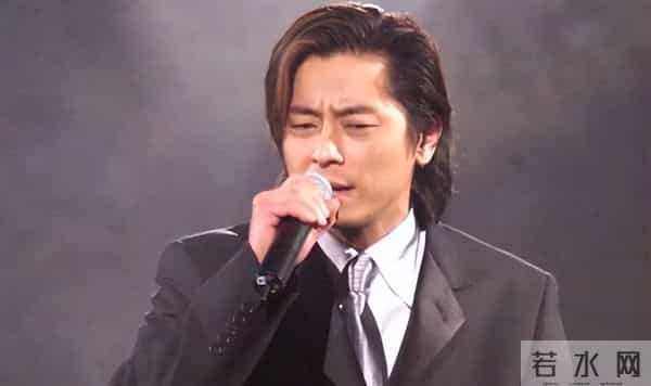 我是一个过气的歌手