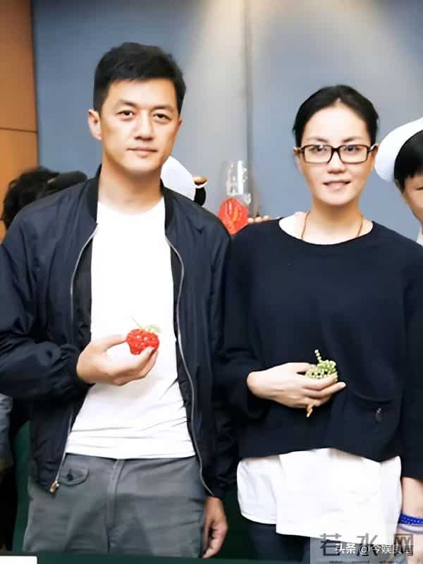 许晴和李亚鹏霸气宣布恋情