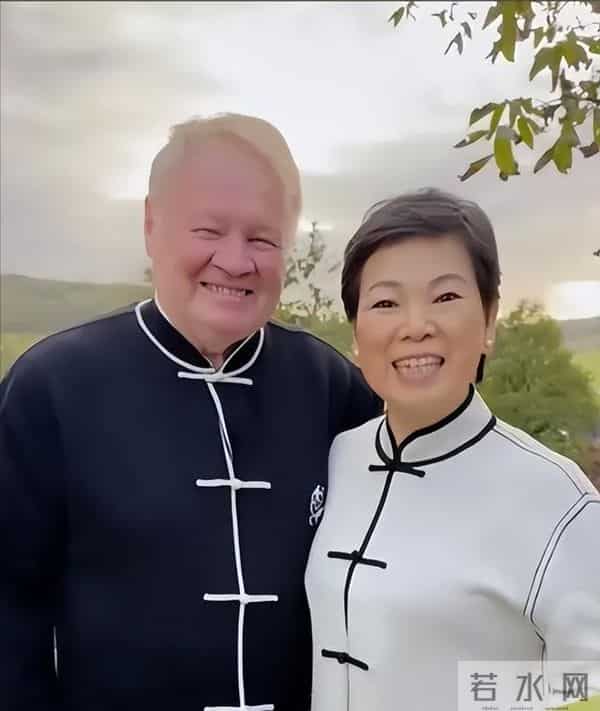 倪夏莲的丈夫是哪国人