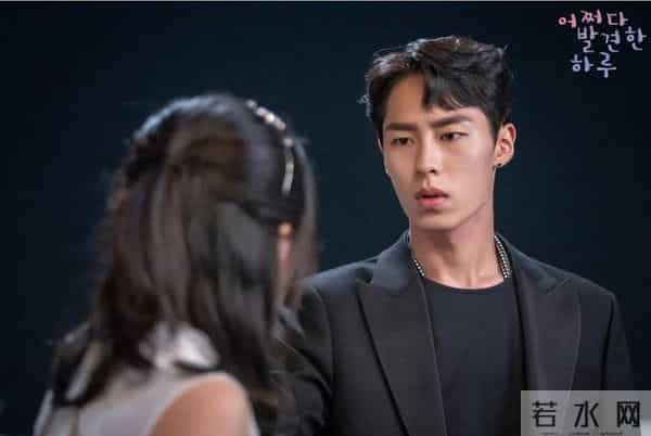 南柱赫女友金智秀