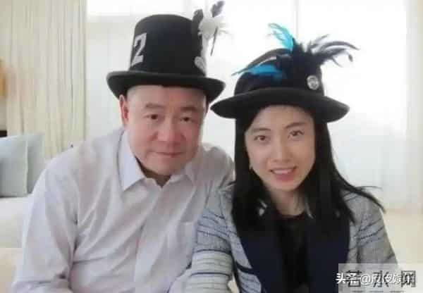 刘銮雄玩李嘉欣肉丸照片