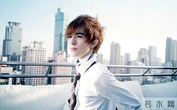 郭敬明是不是喜欢男的