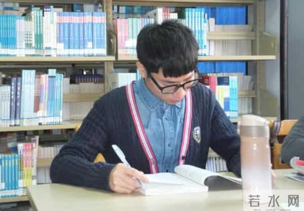 张新成艺考成绩神话