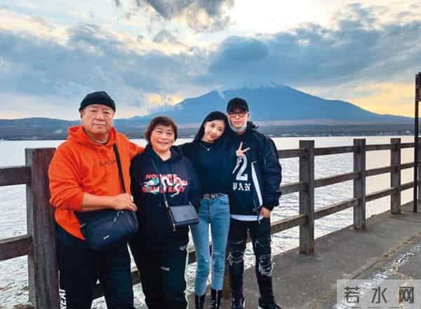 台媒曝潘玮柏当爸