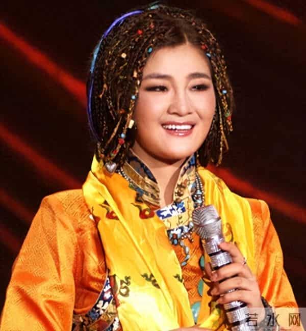 降央卓玛是男是女