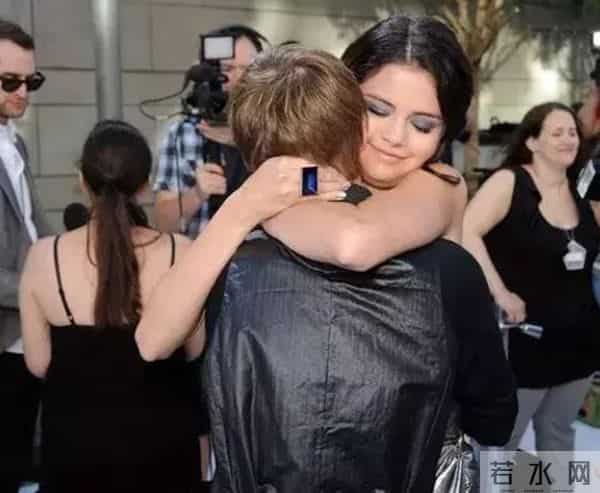 贾斯汀比伯分手