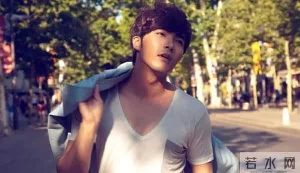 贺军翔为自己的不当言论发文道歉