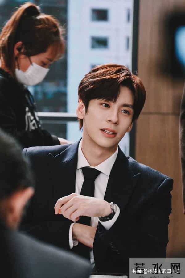 魏哲鸣承认已婚