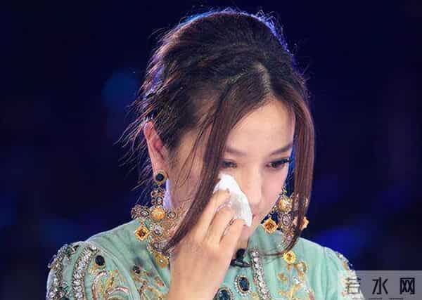 赵薇割韭菜什么意思