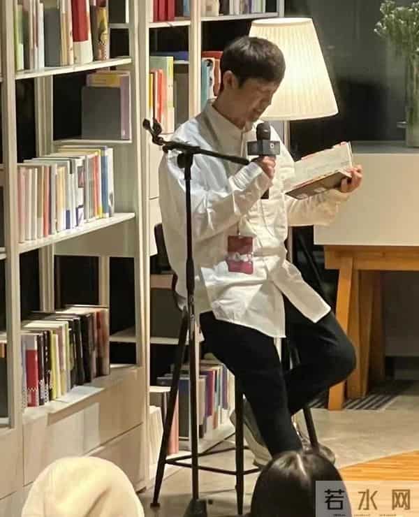 费启鸣辟谣与何炅牵手