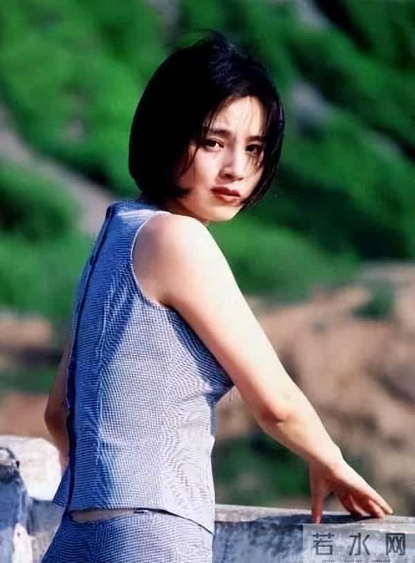 英宁现任妻子王琼图片