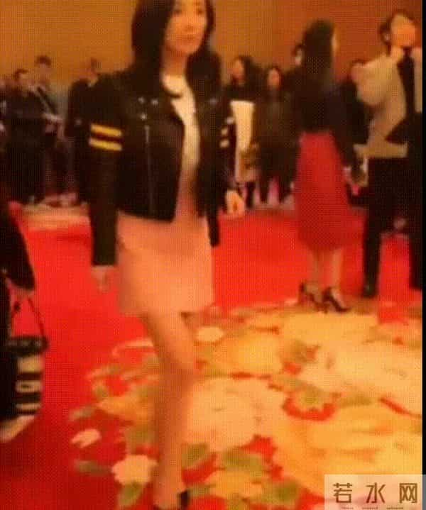 杨幂否认请假捞金