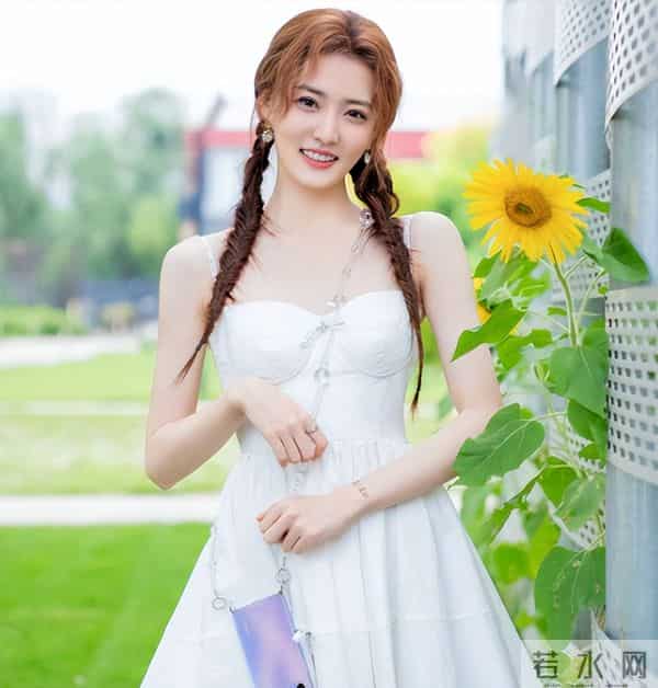 徐璐家庭背景太恐怖