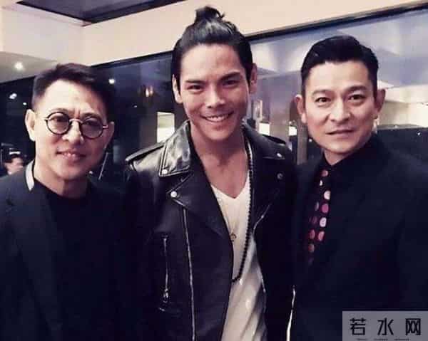 李连杰故意打向佐