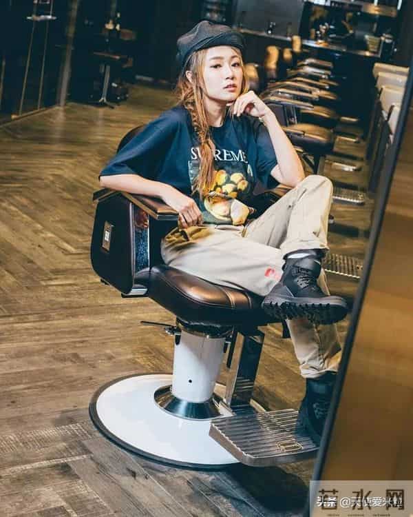 黑涩会美眉丫头资料