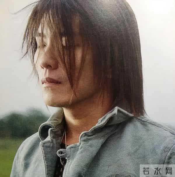 我是一个过气的歌手