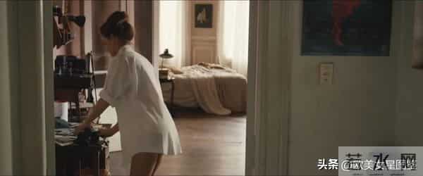 艾玛沃特森吸奶