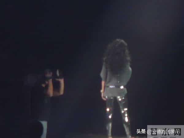 我问天问大地是什么歌