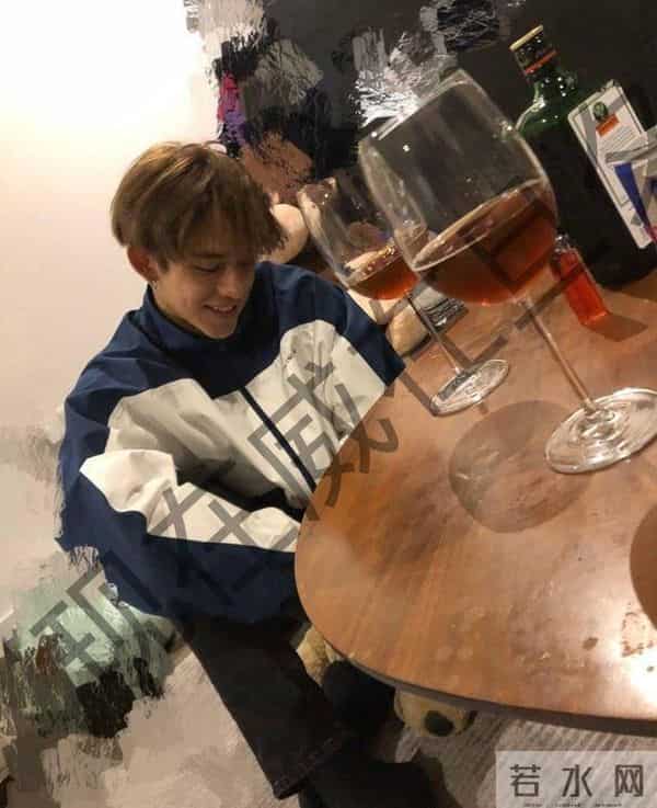 韩星黄旭熙被曝与女粉丝恋爱