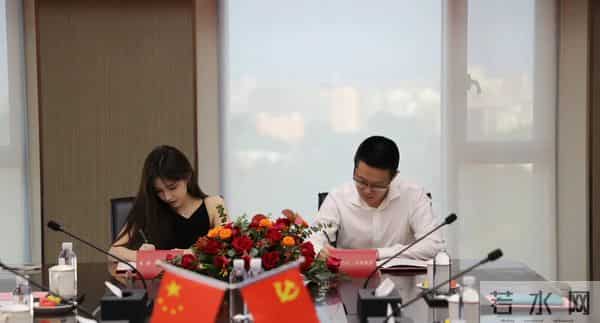 雪梨老公张衍家是干嘛的