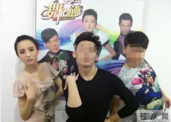 于小彤向刘美含表白