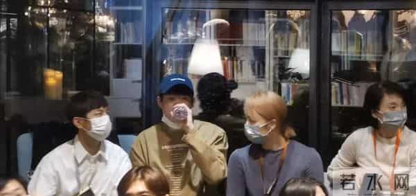 费启鸣辟谣与何炅牵手