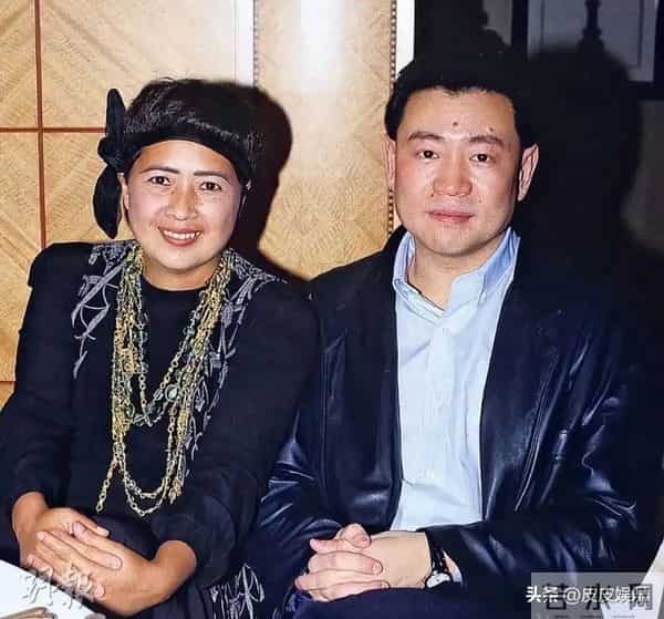 刘銮雄玩李嘉欣肉丸照片